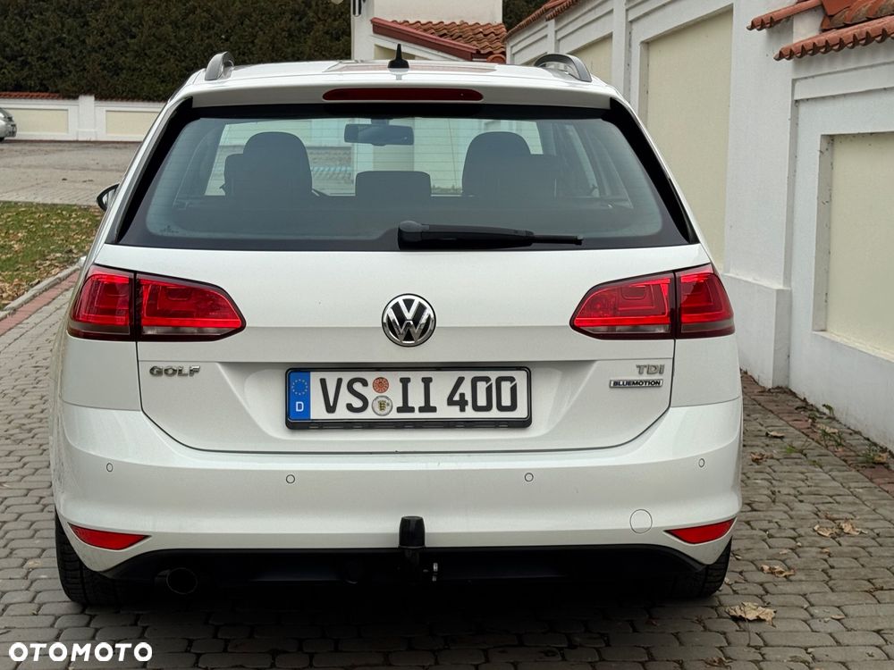 Volkswagen Golf - 34