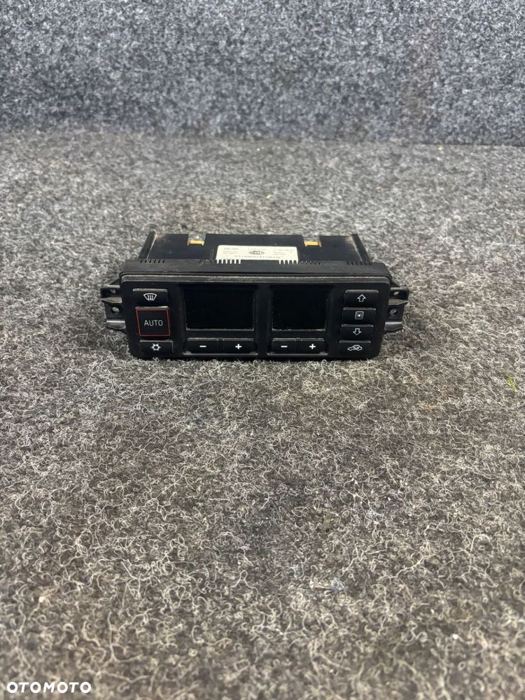 panel nawiewu klimatyzacji audi a3 8L 5HB007608-04 - 1