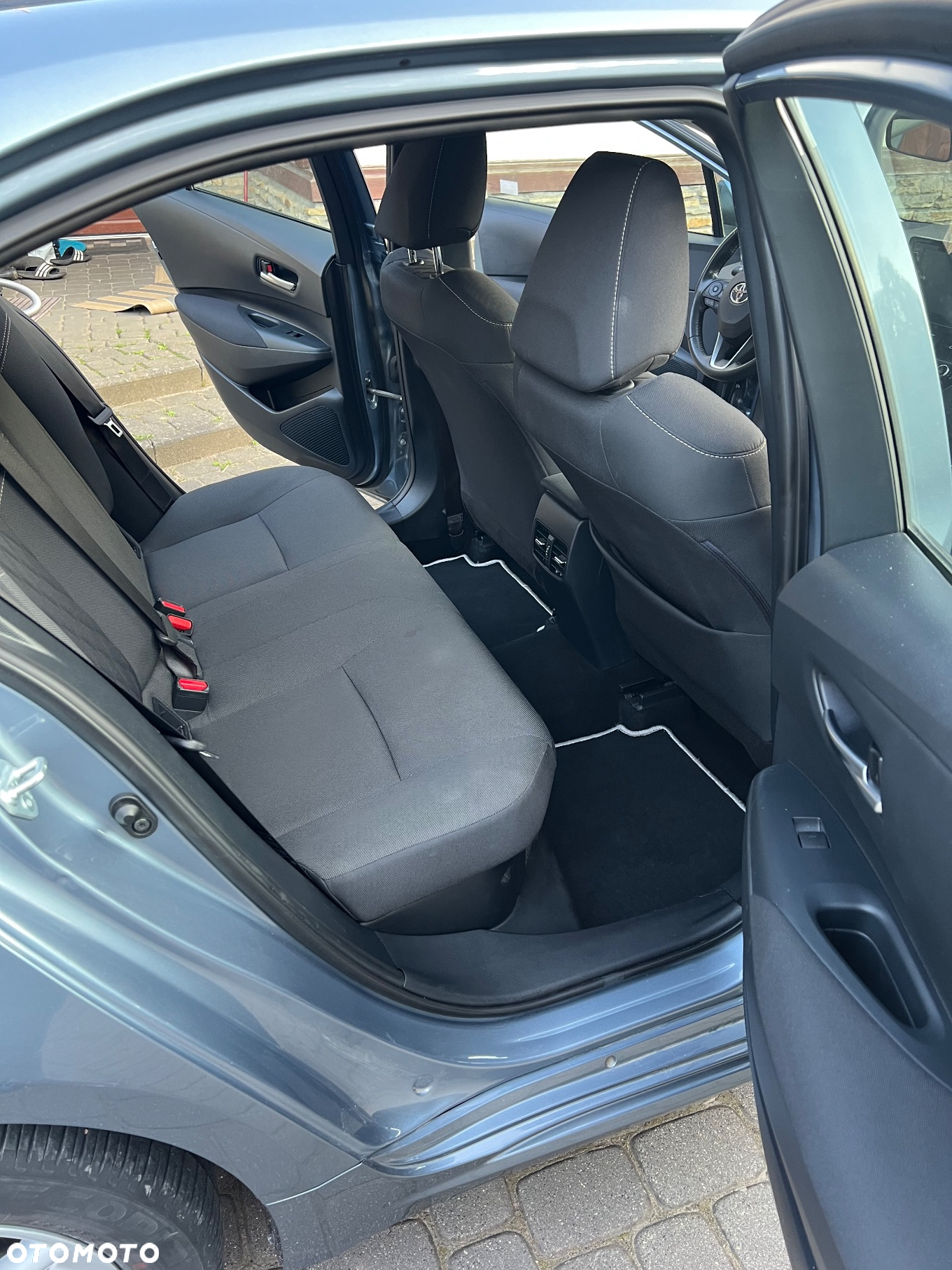 Toyota Corolla 1.8 Hybrid Comfort - 16