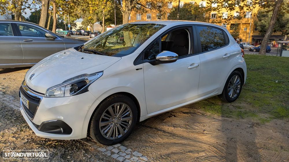 Peugeot 208 1.6 BlueHDi Style - 16