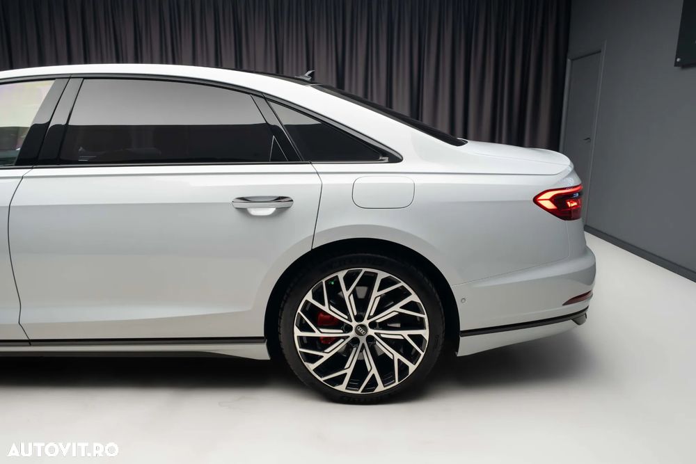 Audi A8 - 10