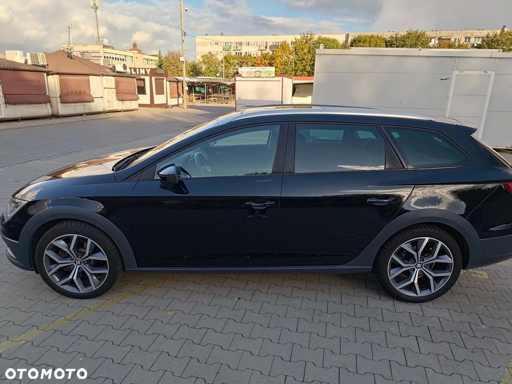 Seat Leon Sportstourer 2.0 TDI Start&Stop 4Drive DSG X-Perience - 3