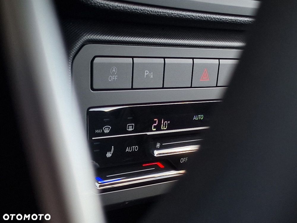 Volkswagen T-Cross 1.0 TSI - 30