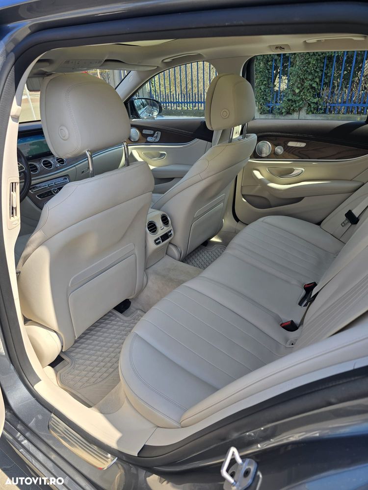 Mercedes-Benz E 300 de 9G-TRONIC Night Edition - 14