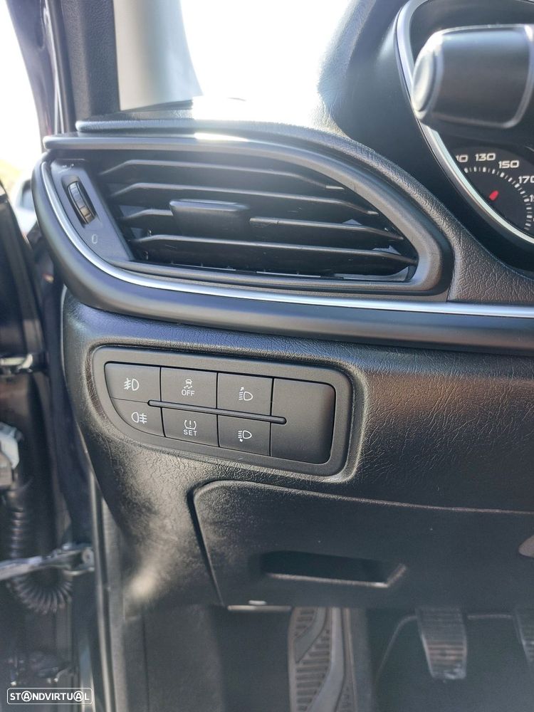 Fiat Tipo 1.3 M-Jet Lounge Tech J17 - 13