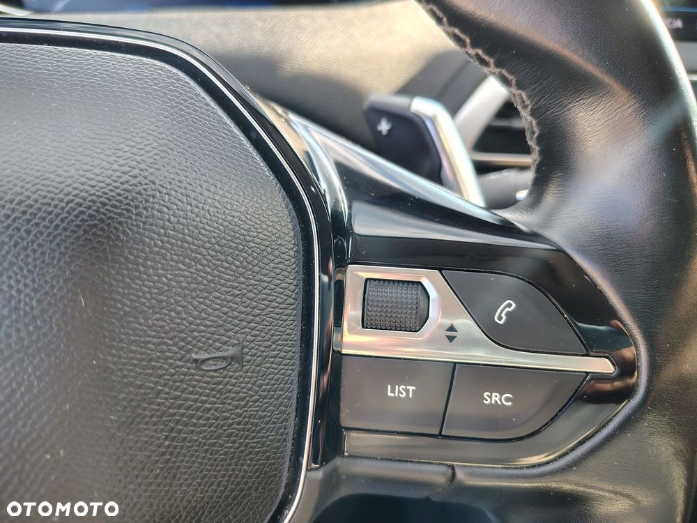Peugeot 5008 1.6 BlueHDI Allure S&S EAT6 - 19