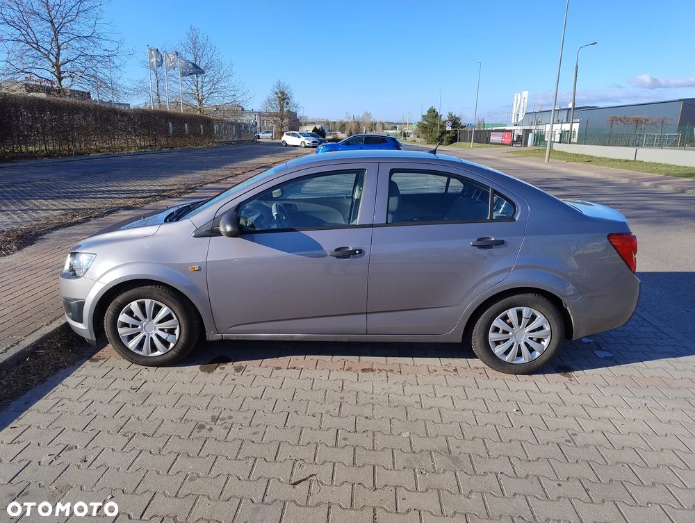 Chevrolet Aveo 1.2 LS - 7