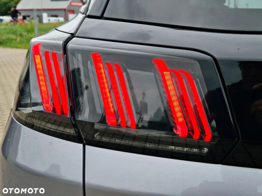 Peugeot 3008 1.5 BlueHDi Allure Pack S&S - 11