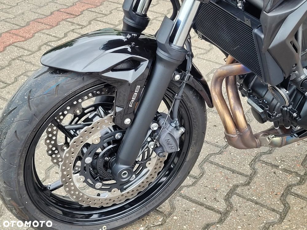 Kawasaki Z 650 - 17