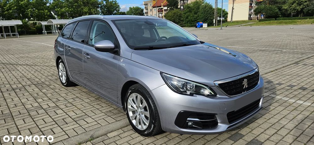 Peugeot 308 SW PureTech 110 Stop & Start Style - 2