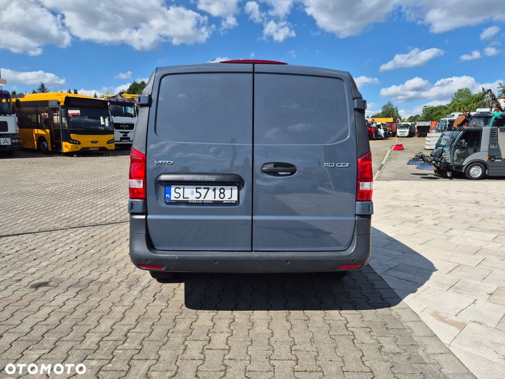 Mercedes-Benz Vito 110 CDi - SERWISOWANY - NISKI PRZEBIEG - RZADKI KOLOR - BOGATE WYPOSAŻENIE - EURO 6 - 10