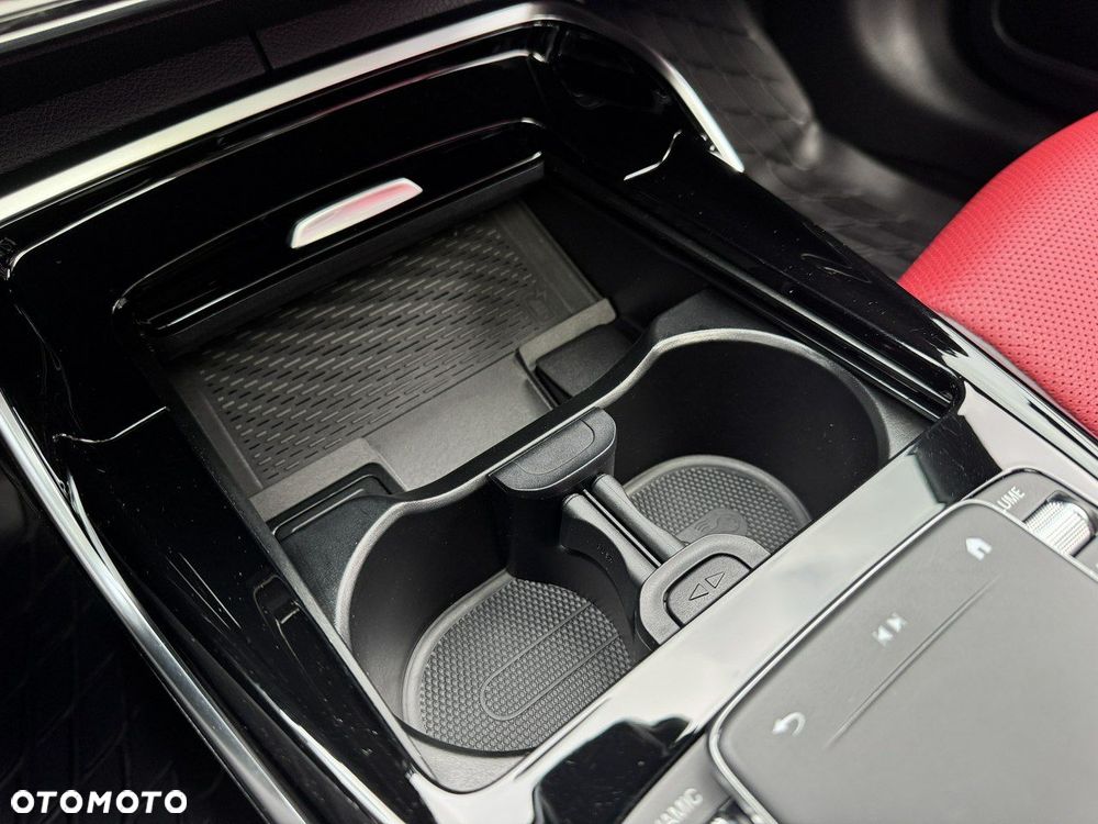 Mercedes-Benz CLA AMG 45 S 4-Matic+ 8G-DCT - 37