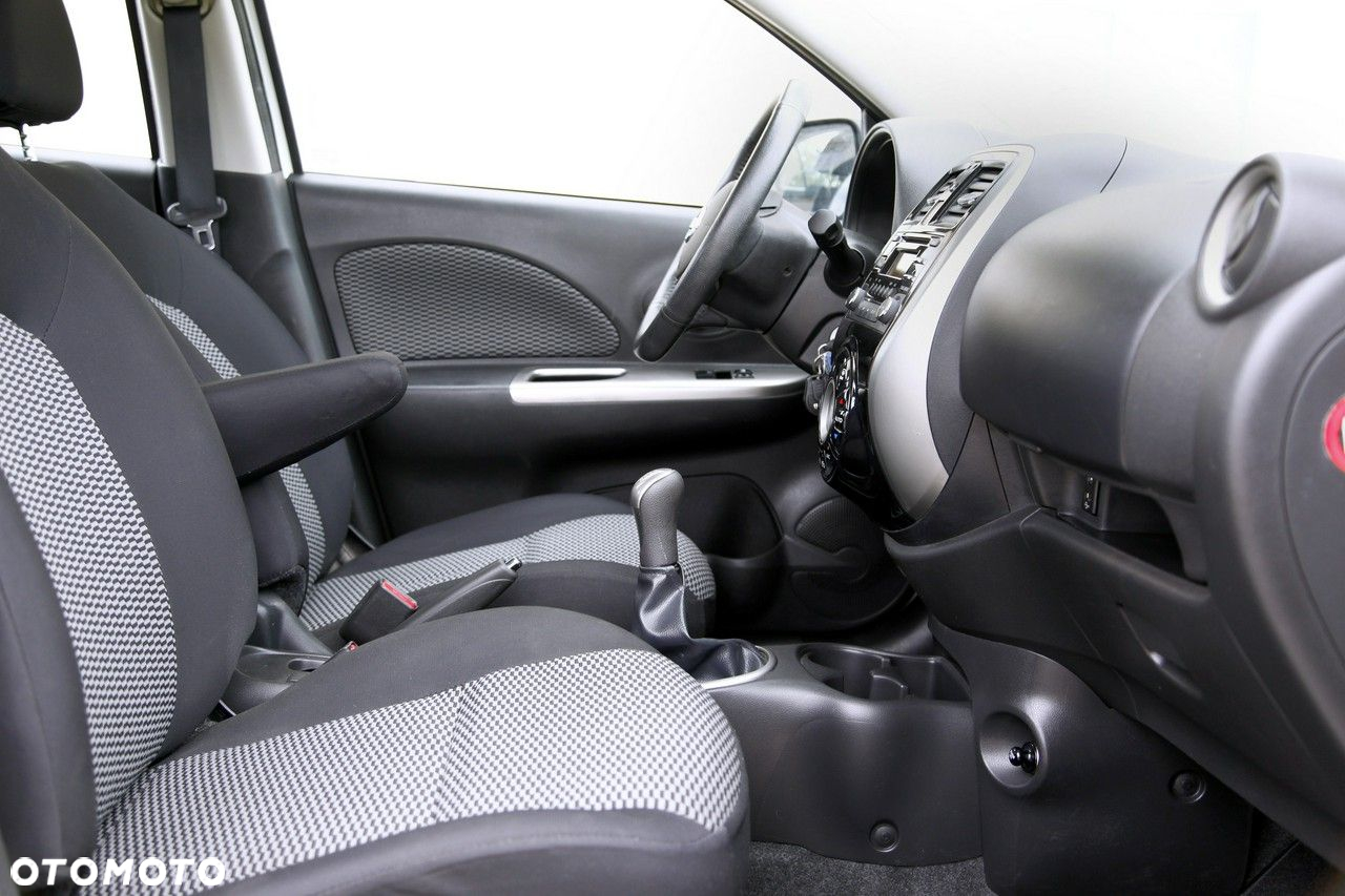 Nissan Micra 1.2 Tekna - 12