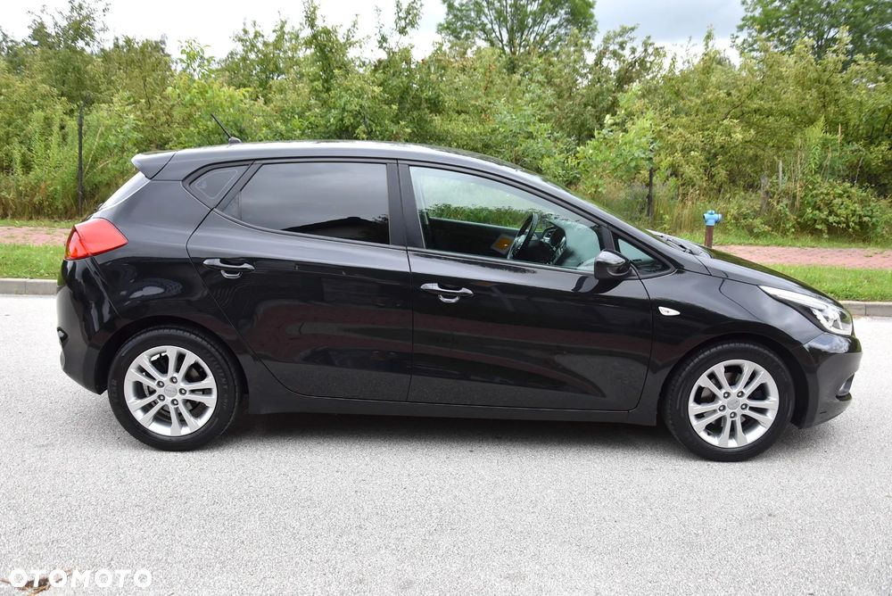 Kia Ceed 1.4 CVVT - 12