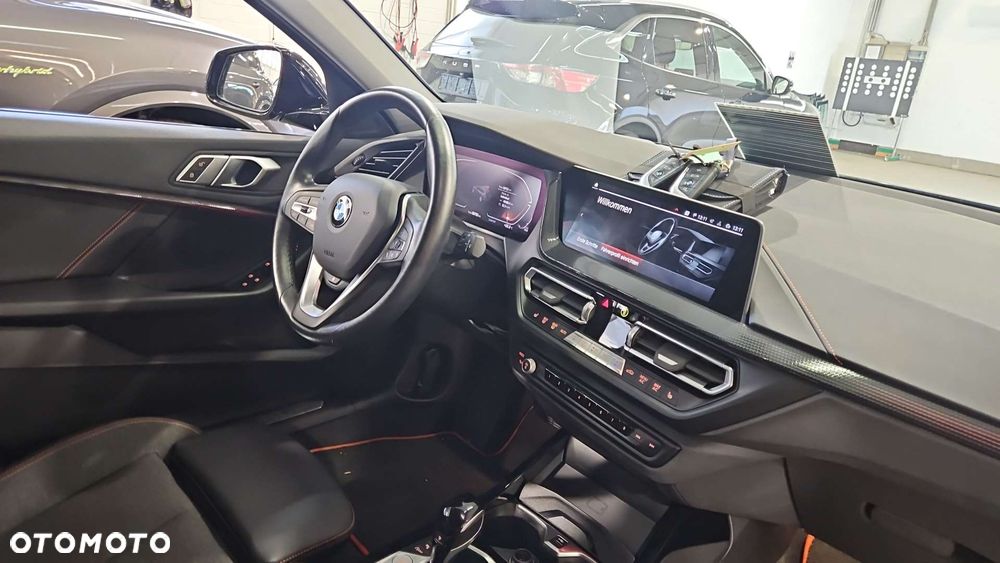 BMW Seria 1 118i GPF Sport Line - 8