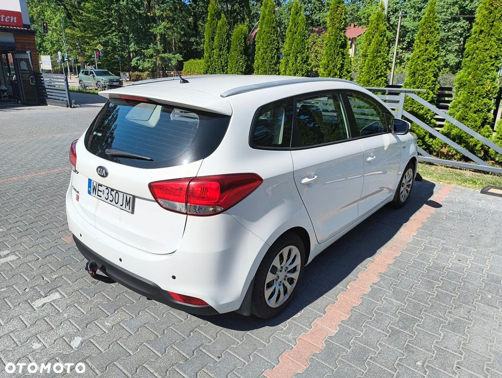 Kia Carens 1.6 GDI S - 13