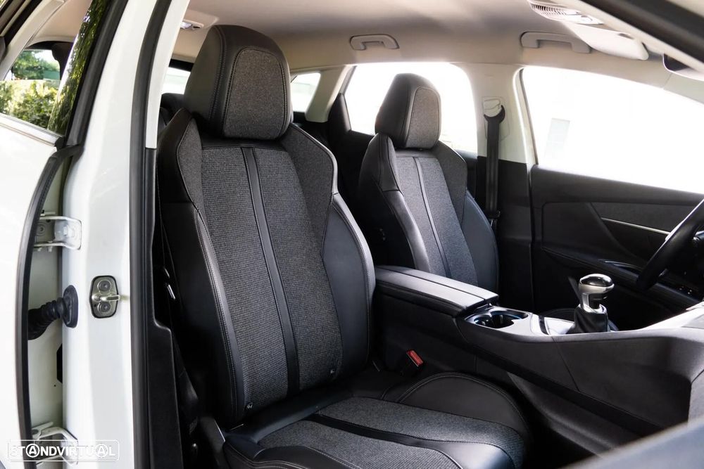 Peugeot 3008 1.5 BlueHDi Allure Pack - 21