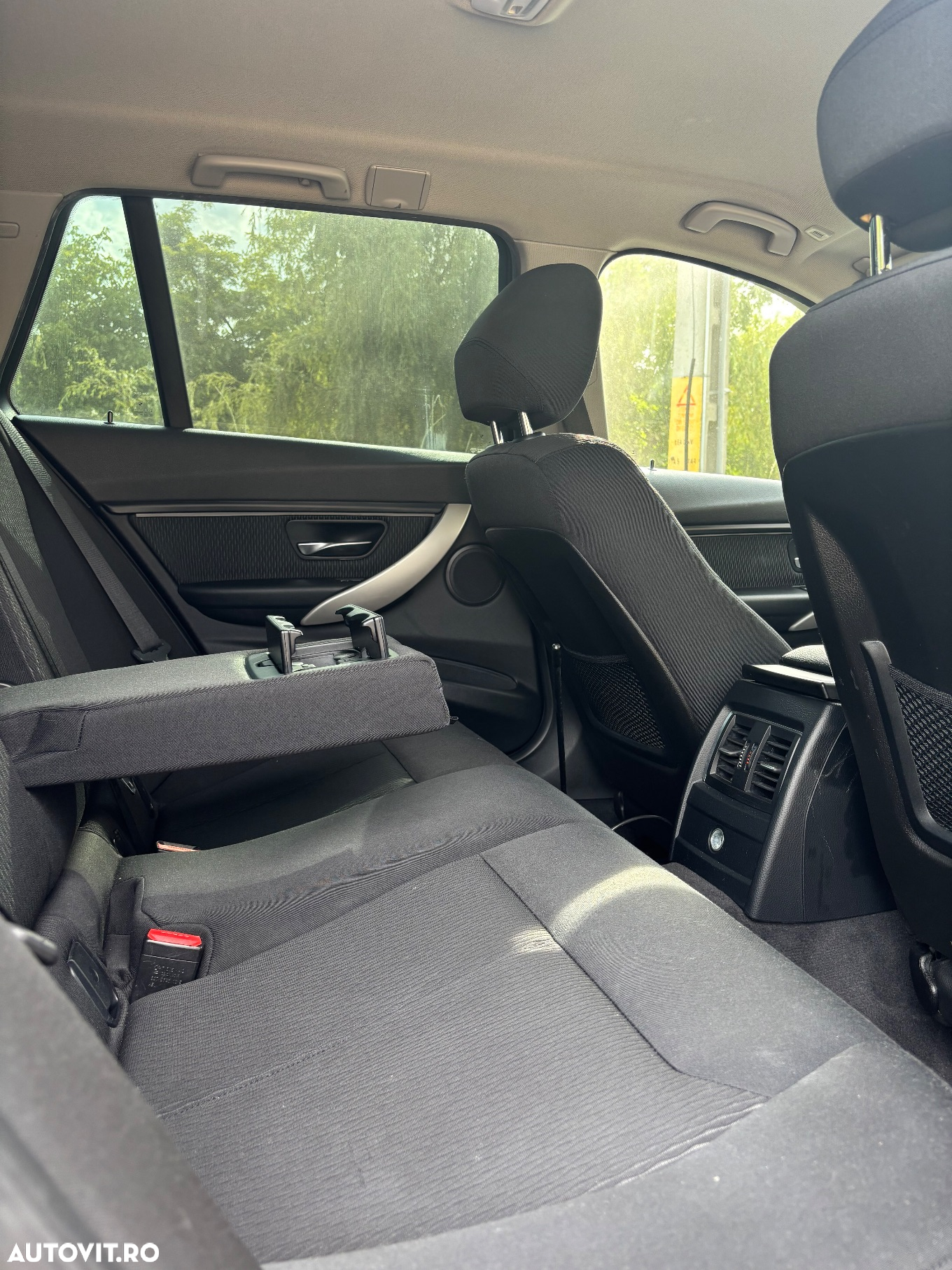 BMW Seria 3 318d Touring Aut. Advantage - 6