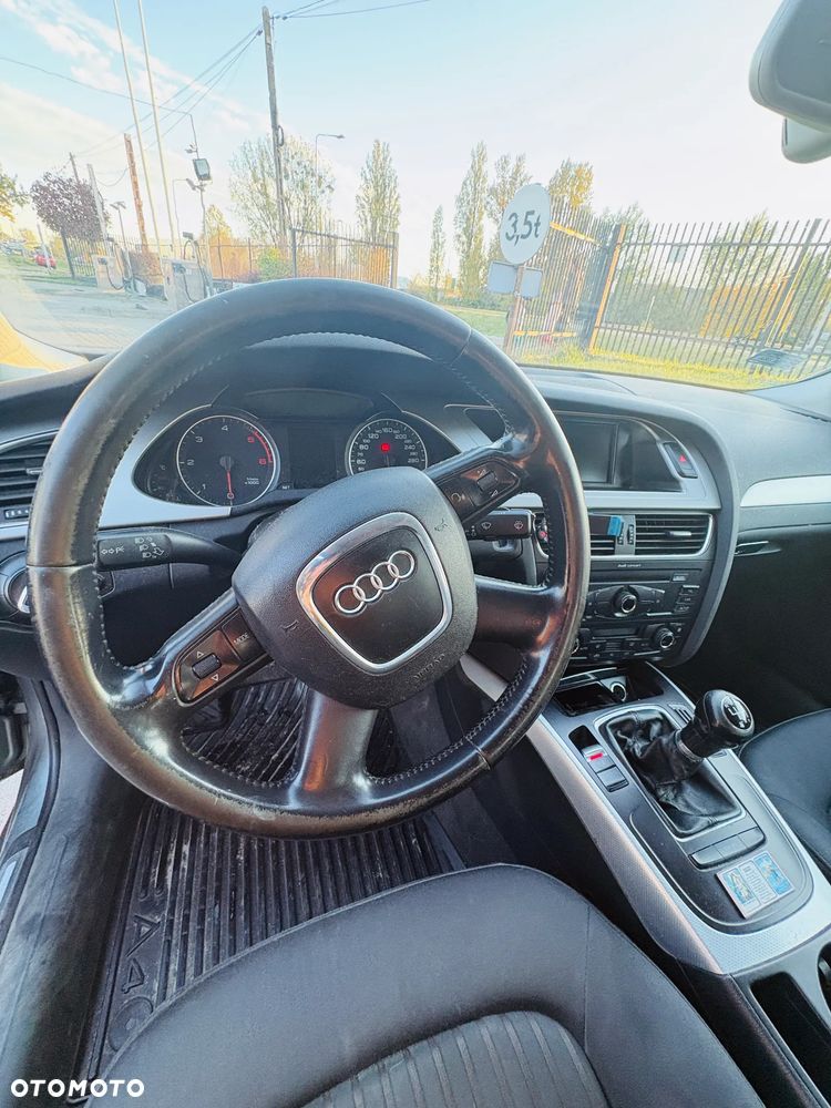 Audi A4 Limousine - 19