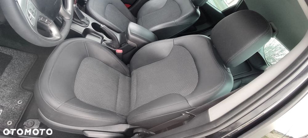 Hyundai ix35 2.0 2WD Style - 20