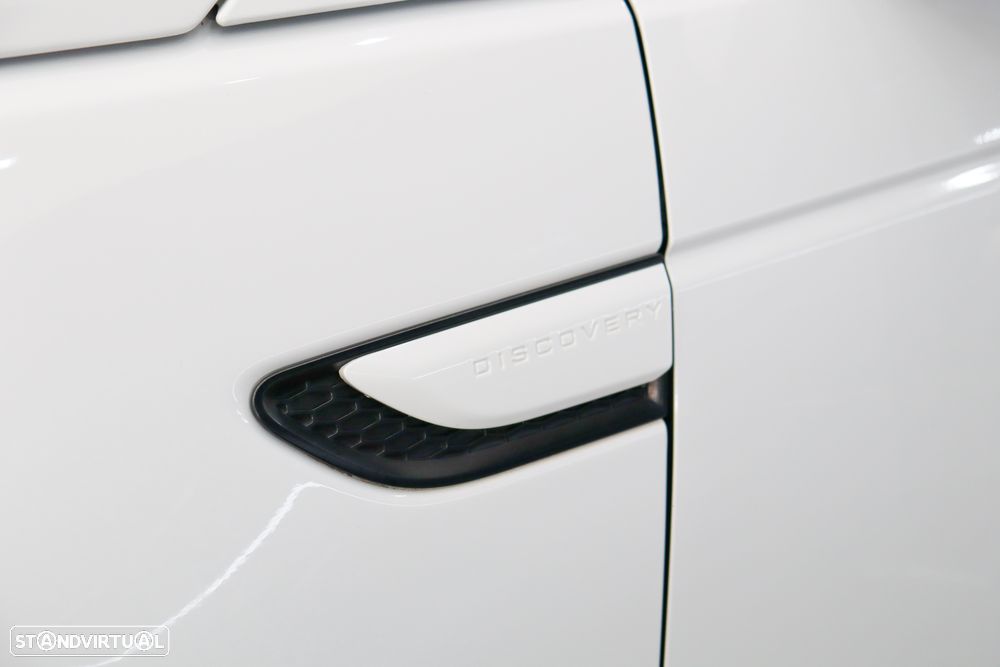 Land Rover Discovery Sport P300e Dynamic SE - 33