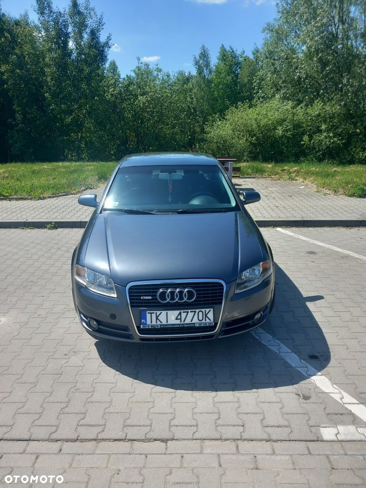 Audi A4 Limousine - 5