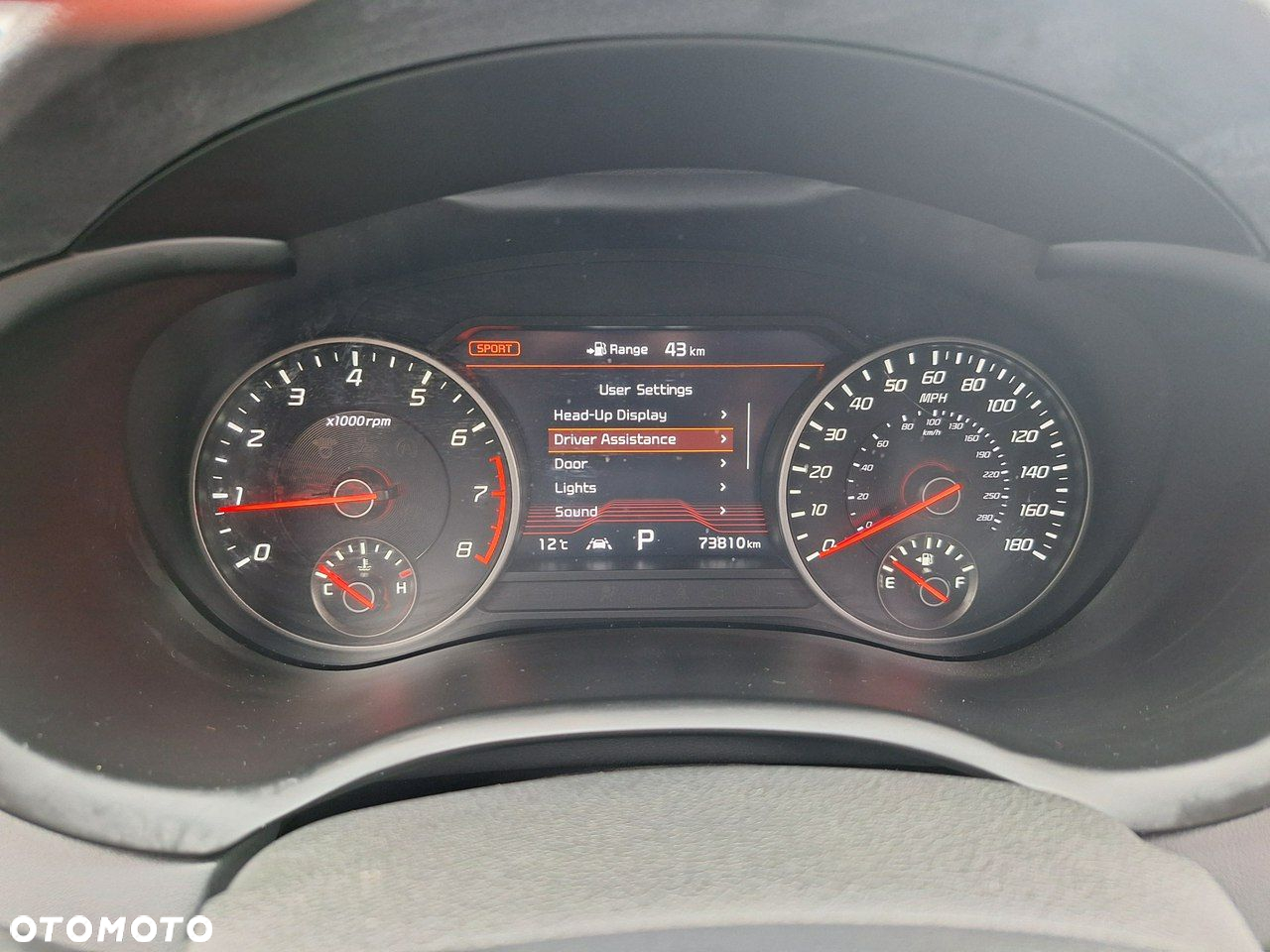 Kia Stinger - 31