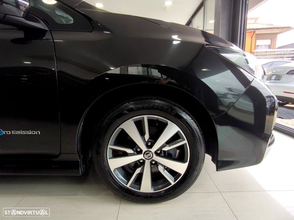 Nissan Leaf N-Connecta - 9