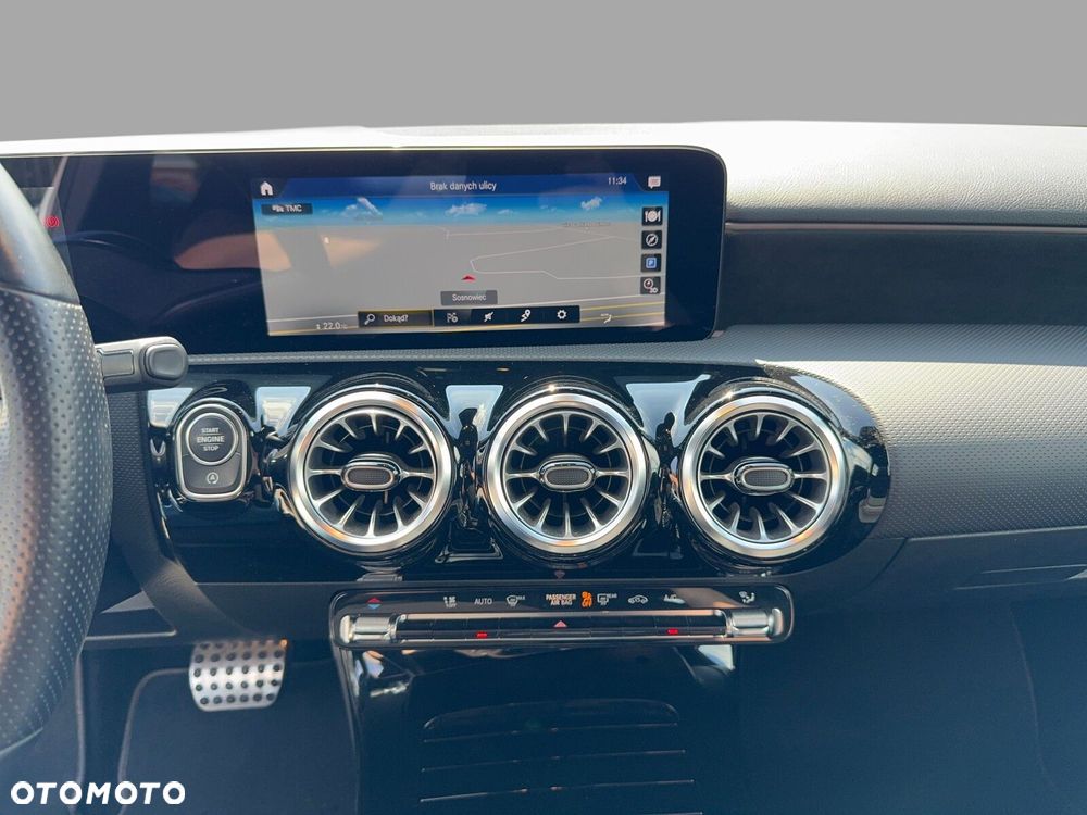 Mercedes-Benz Klasa A 180 AMG Line 7G-DCT - 14