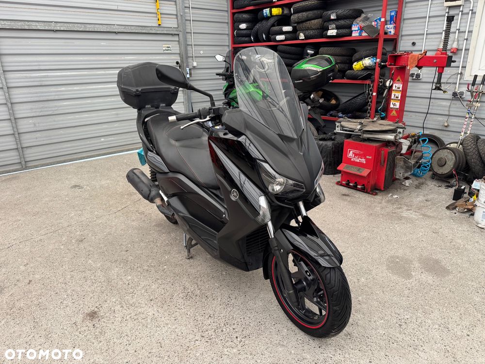 Yamaha X-max - 1