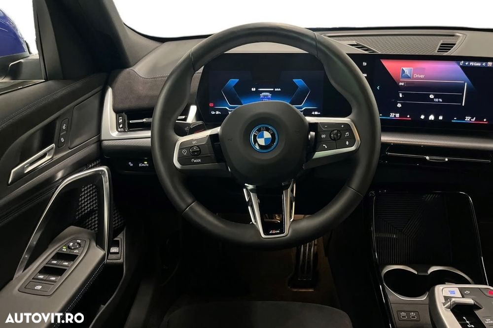 BMW iX2 xDrive30 - 11