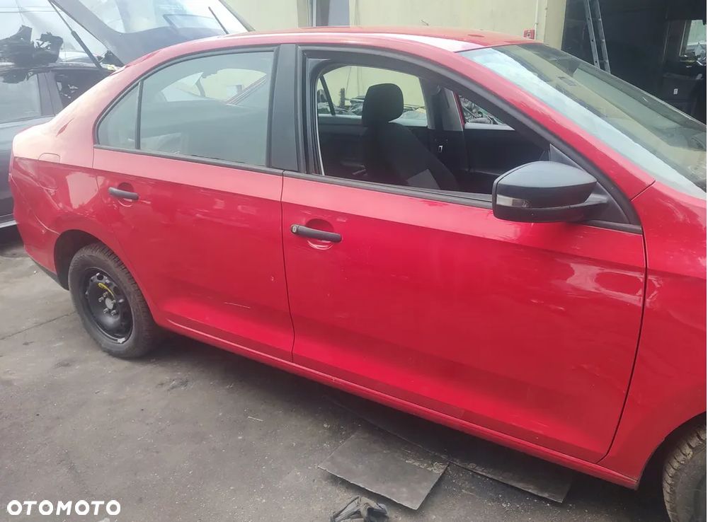 SEAT TOLEDO IV BŁOTNIK TYŁ LEWY PRAWY 2016 - 3