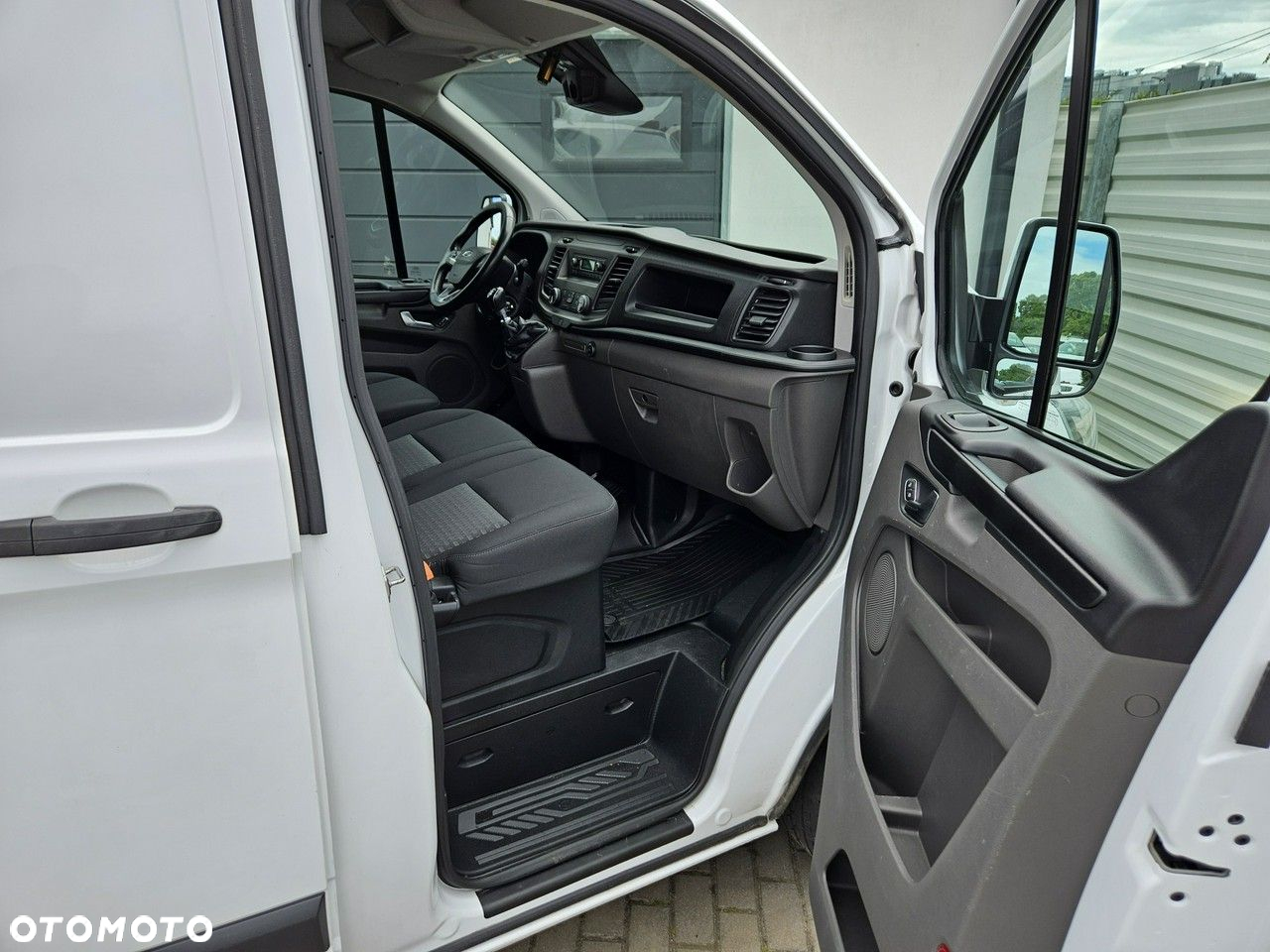 Ford Transit Custom - 29