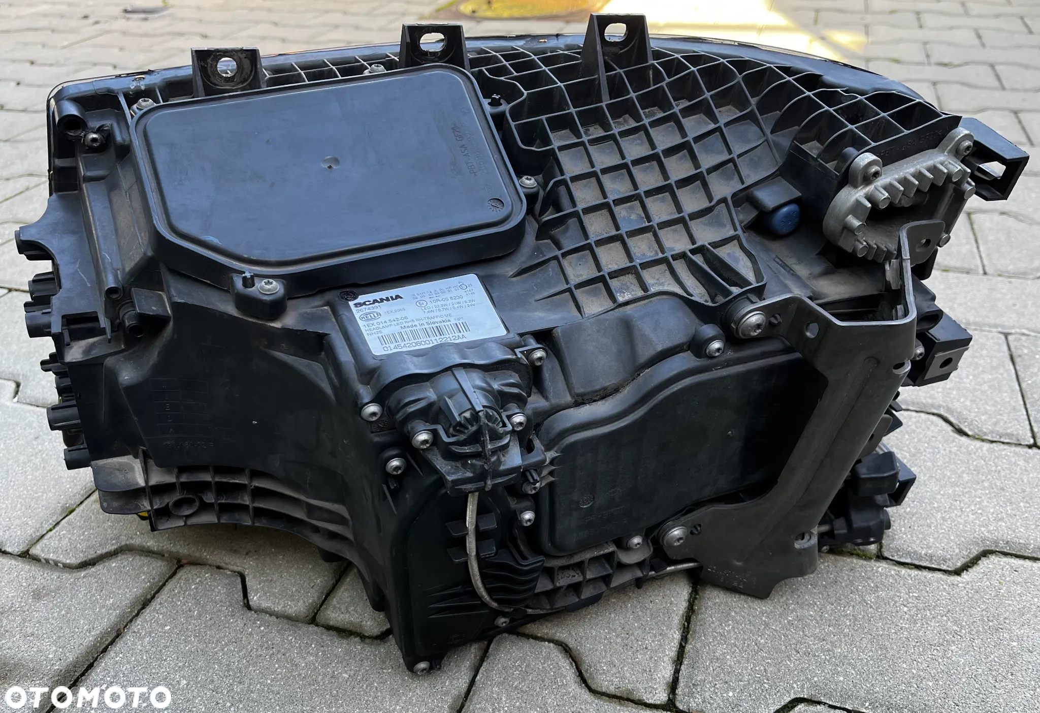 LAMPA REFLEKTOR SCANIA LED R S 2674390 2674391 - 7