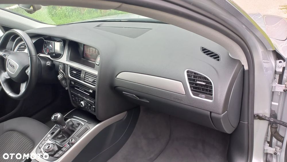 Audi A4 Limousine 1.8 TFSI Ambiente - 27