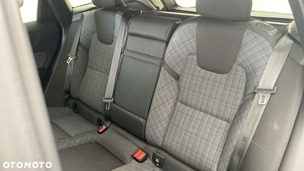 Volvo XC 60 B4 B Core - 12