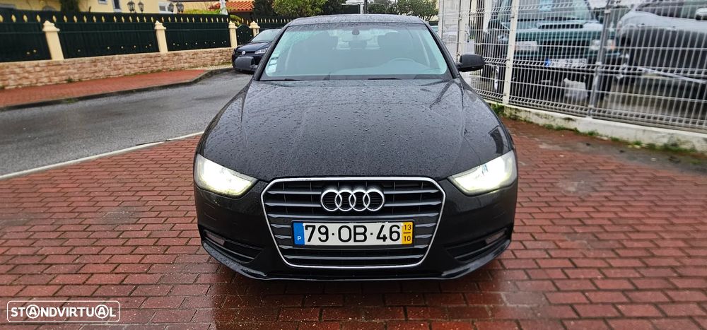 Audi A4 2.0 TDI Business Line Sport - 23