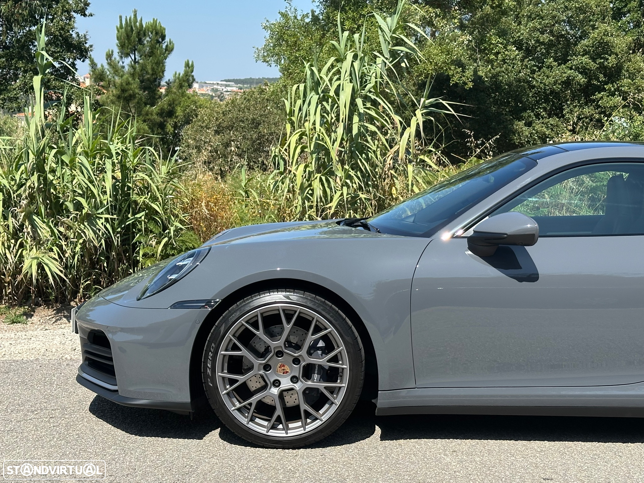Porsche 911 (992) Carrera - 2