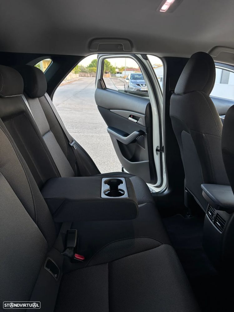 Mazda CX-30 2.0 Sky-G Evolve AT i-Active - 27