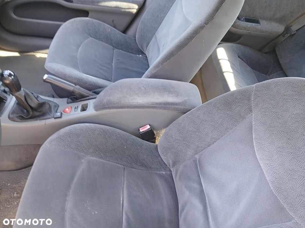 RENAULT LAGUNA II TED44 fotel fotele kanapa deska kokpit podsufitka boczek boczki klamka - 7