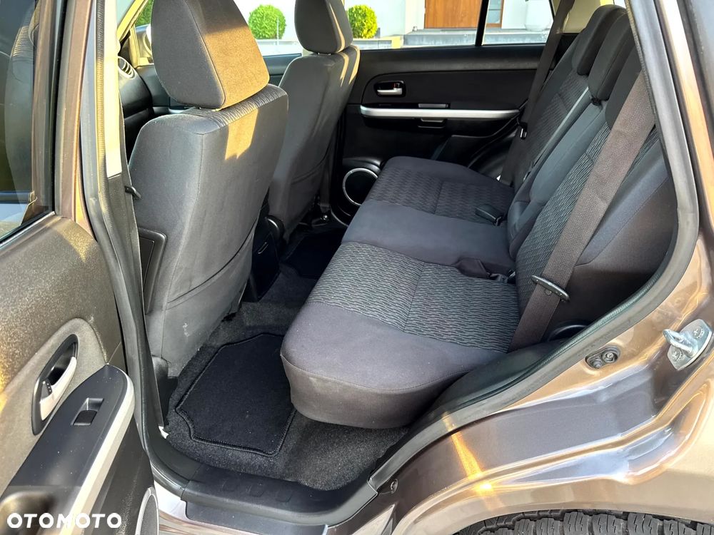 Suzuki Grand Vitara - 15