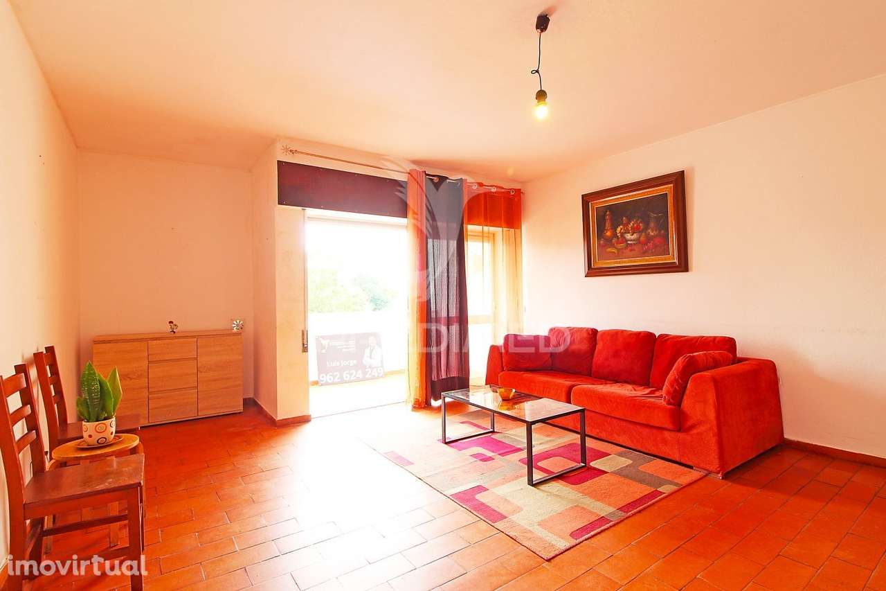 Apartamento T1 espaçoso para venda no Monte Choro - Grande imagem: 2/16