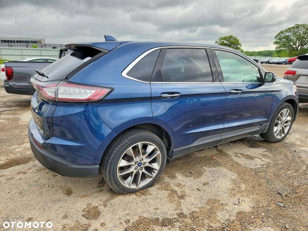 Ford Edge - 4