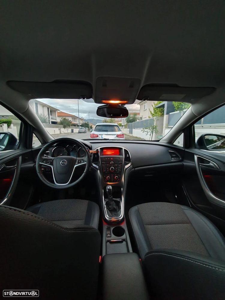 Opel Astra 1.7 CDTi Cosmo - 6