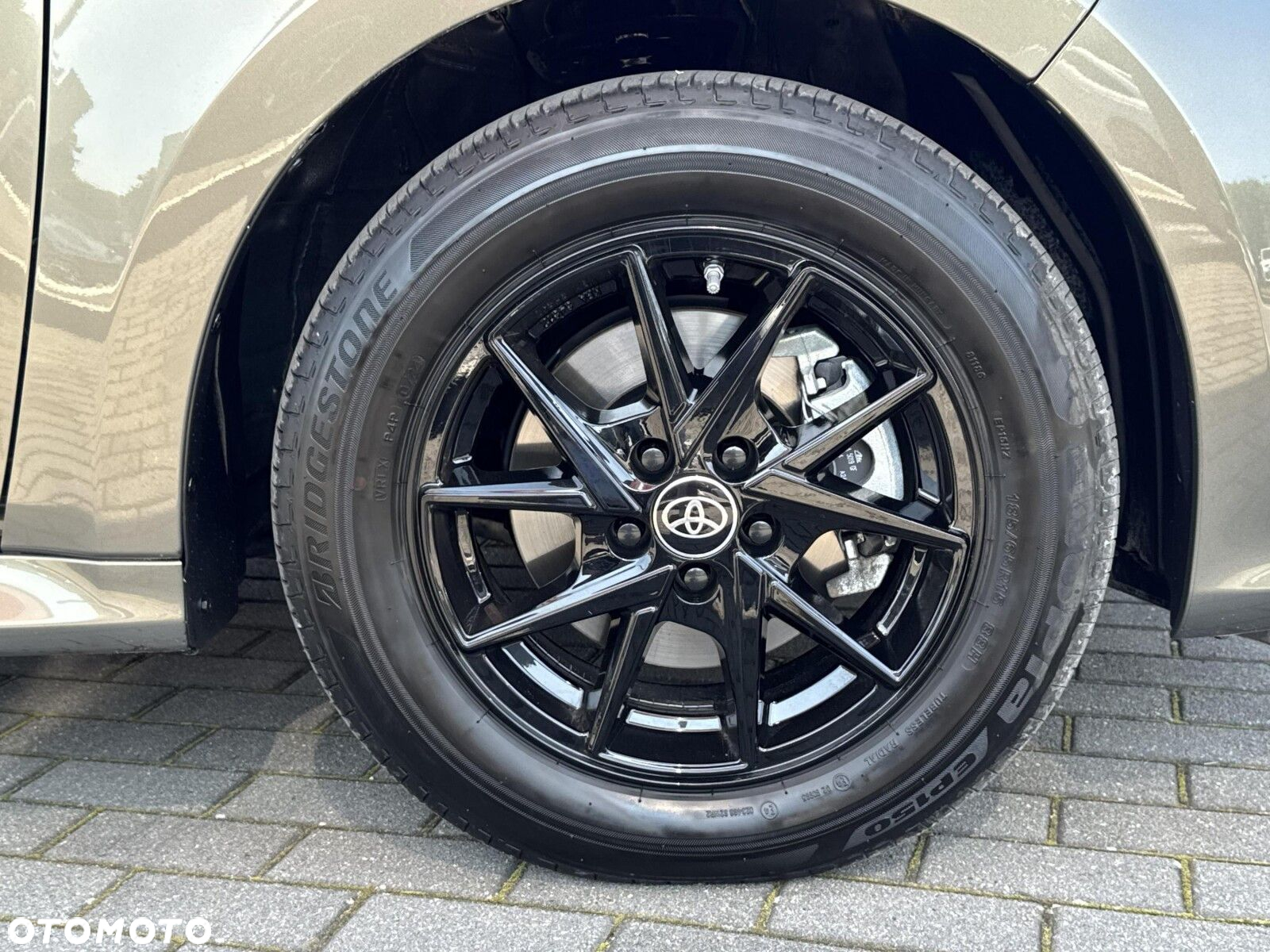 Toyota Yaris - 16