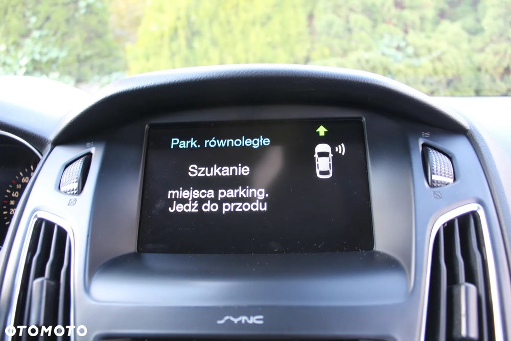 Ford Focus 1.0 EcoBoost Titanium ASS - 25