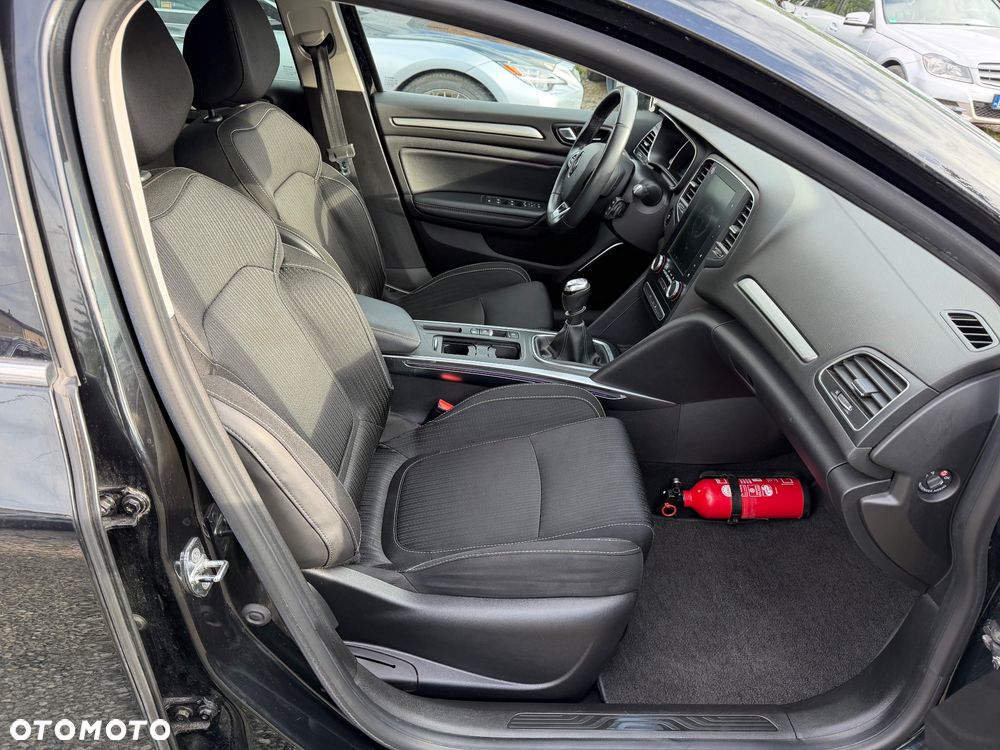 Renault Megane ENERGY TCe 115 LIMITED - 32