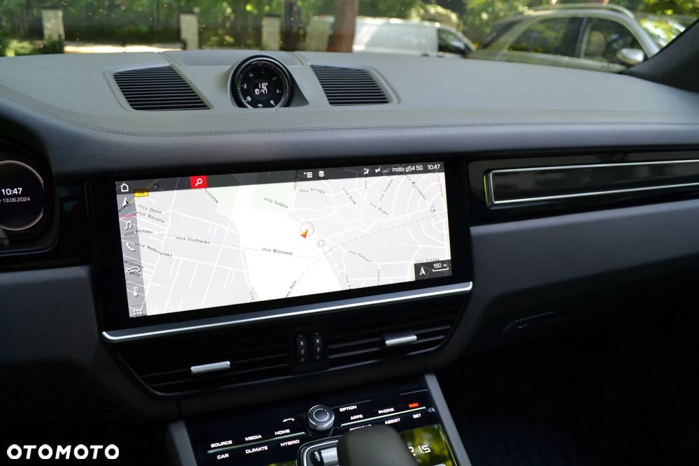 Porsche Cayenne - 30