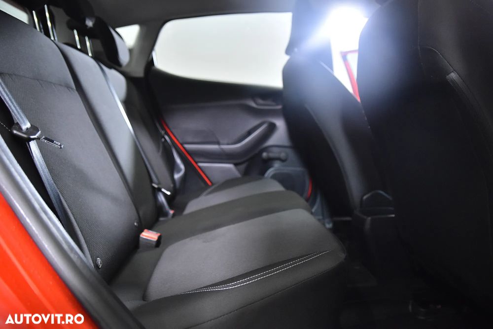 Ford Fiesta - 12