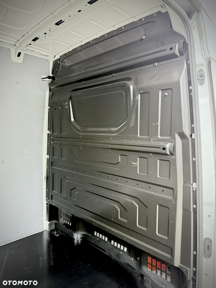 Volkswagen CRAFTER - 25